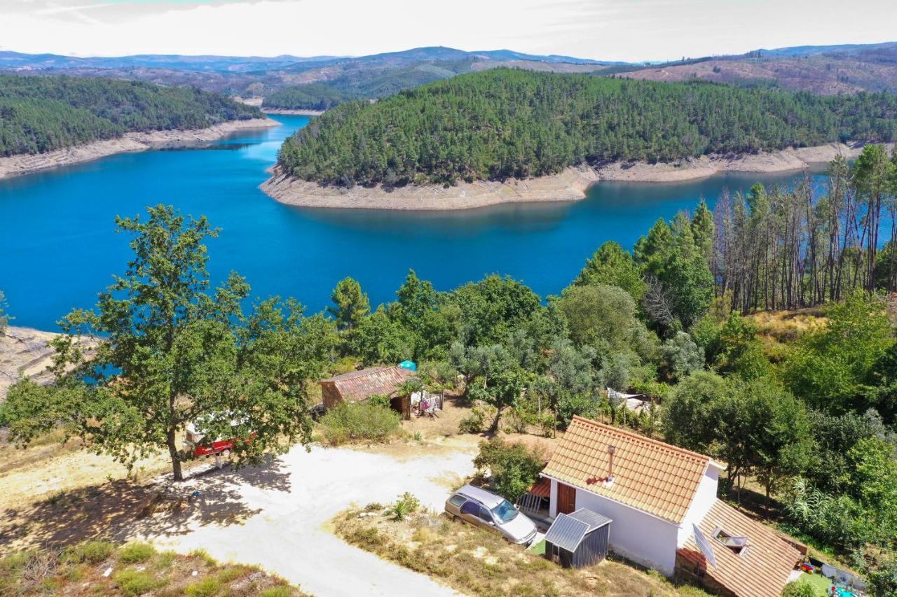 Rosa The Cosy Cabin - Gypsy Wagon - Shepherds Hut, River Views Off-Grid Eco Living Pedrogao Grande Exteriér fotografie